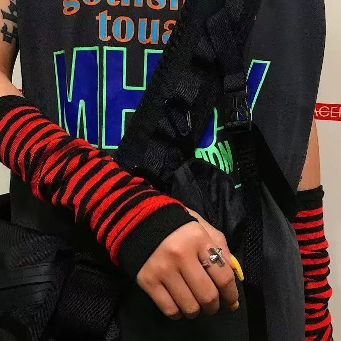 femboy-wear-a-black and red striped arm warmers