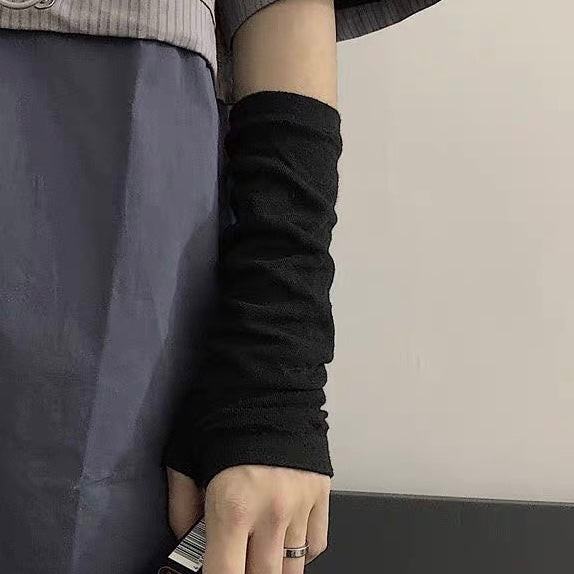 Black arm warmers