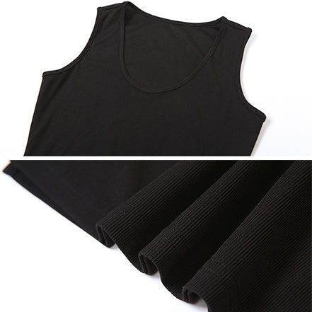 Black sleeveless side slit maxi dress detail