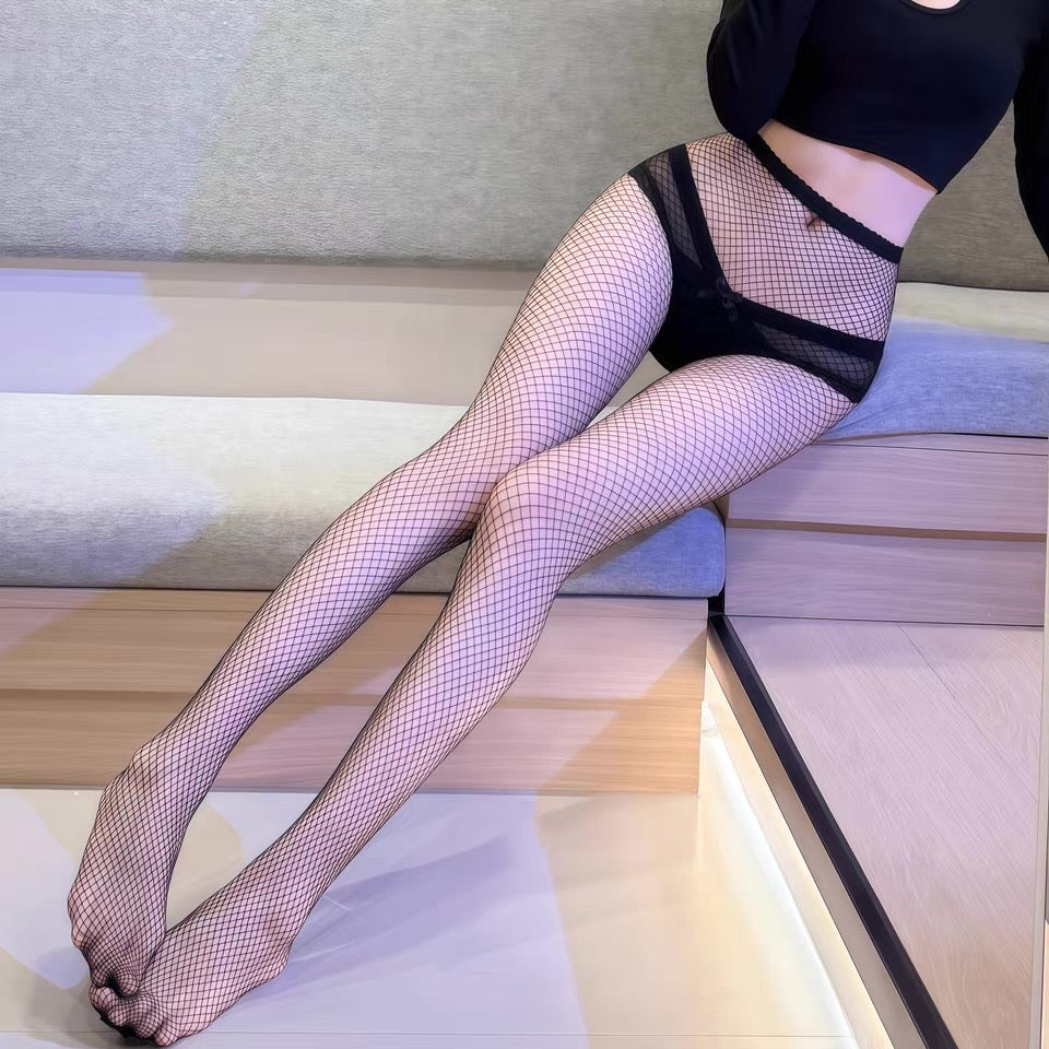 Fishnet Black Pantyhose - Femboy Fashion
