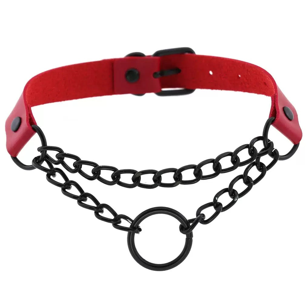 Red gothic leather choker with round chain
