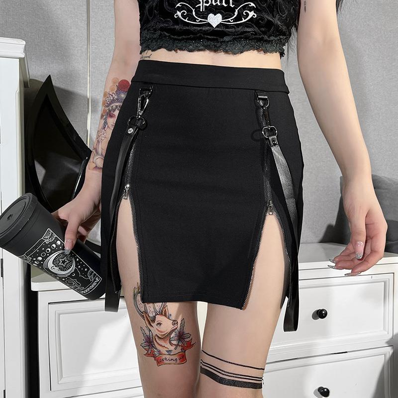 A Femboy Wear A Black Gothic Short Skirt - Femboy Fashion
