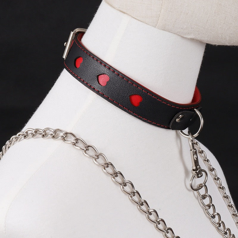 Sweet black and red leather collar with chain front