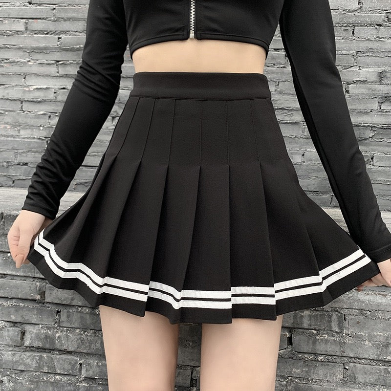 Black Femboy Pleated Skirt With White Stripes - Femboy Fashion