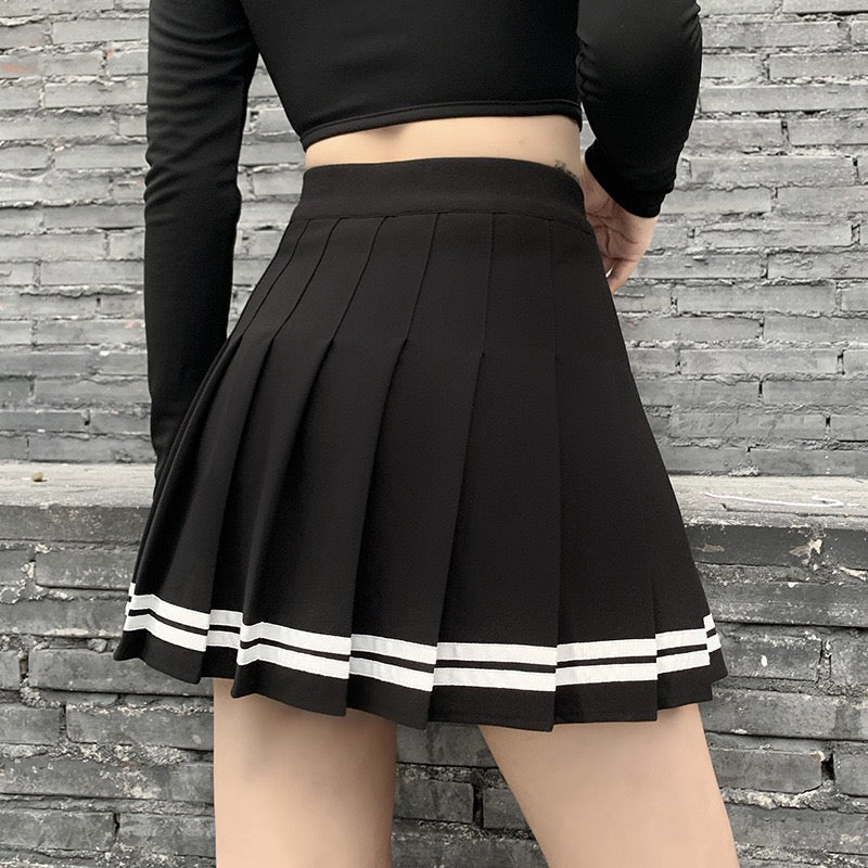 Black Femboy Pleated Skirt With White Stripes Back - Femboy Fashion