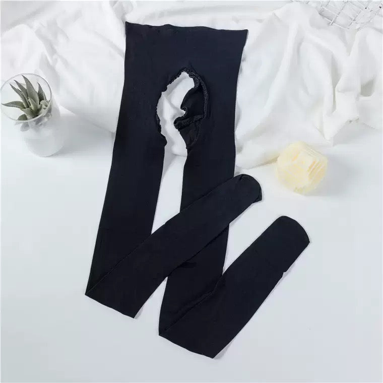Black plus size solid crotchless pantyhose