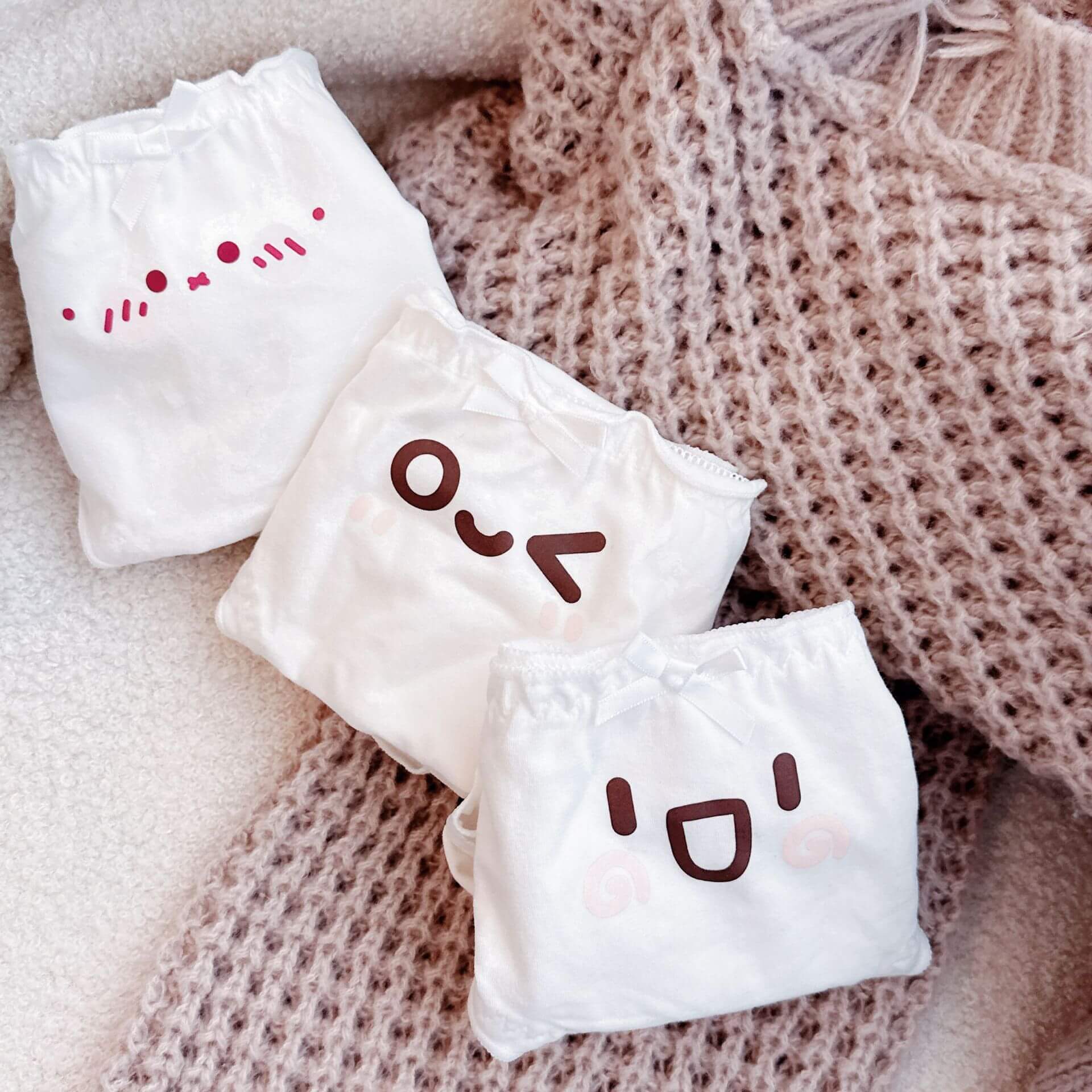 Cute kaomoji panties for femboy