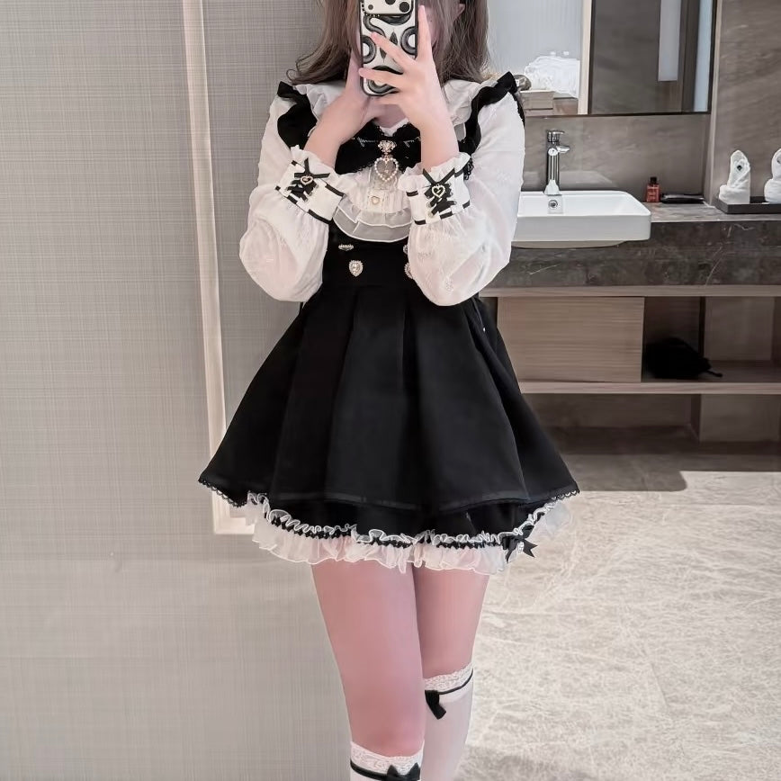 Femboy wear a jirai kei black dress set