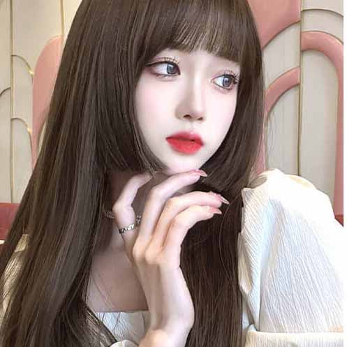 Femboy wear femboy light brown princess cut straight wig with bangs