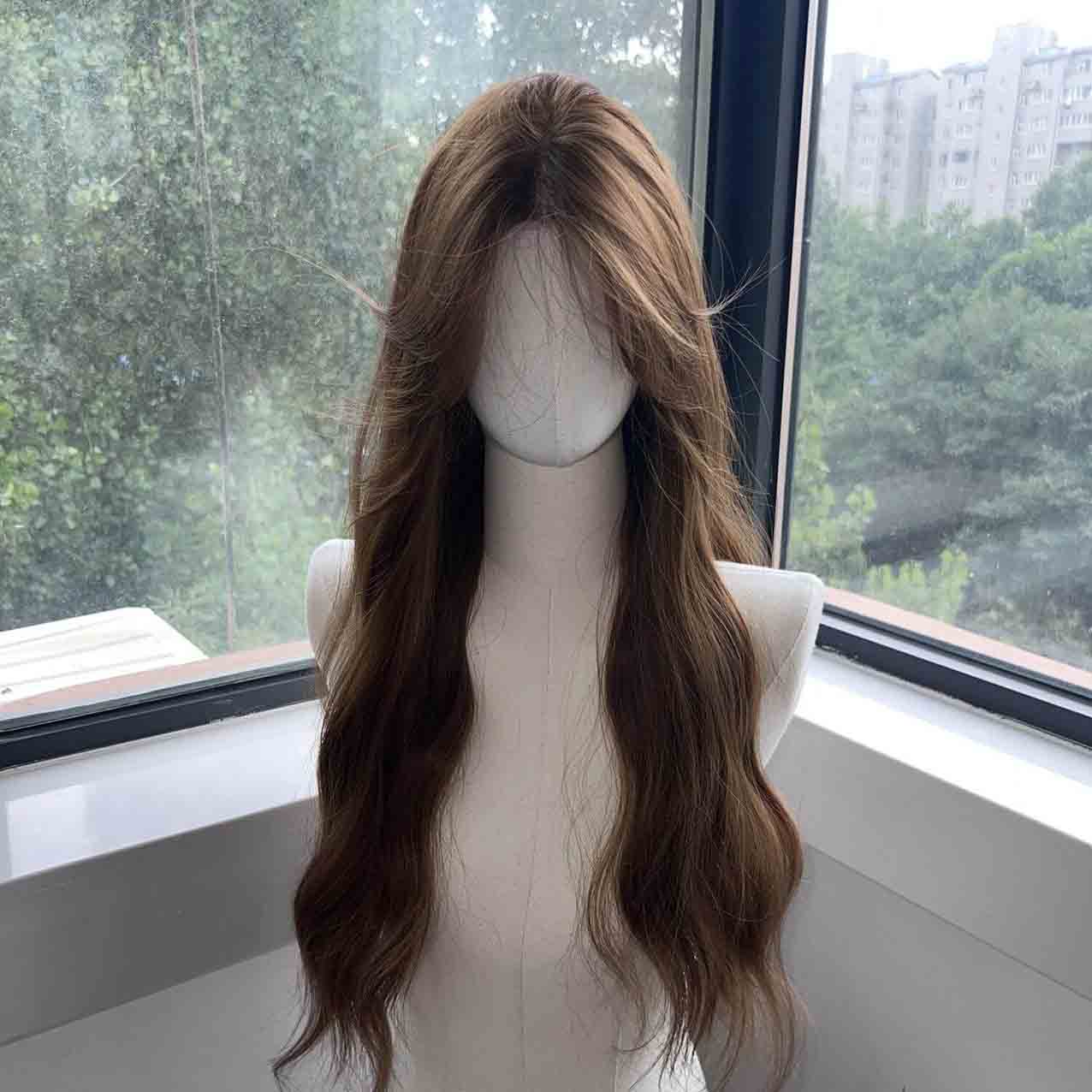 Femboy wear femboy light brown water wave lace front wig for femboy