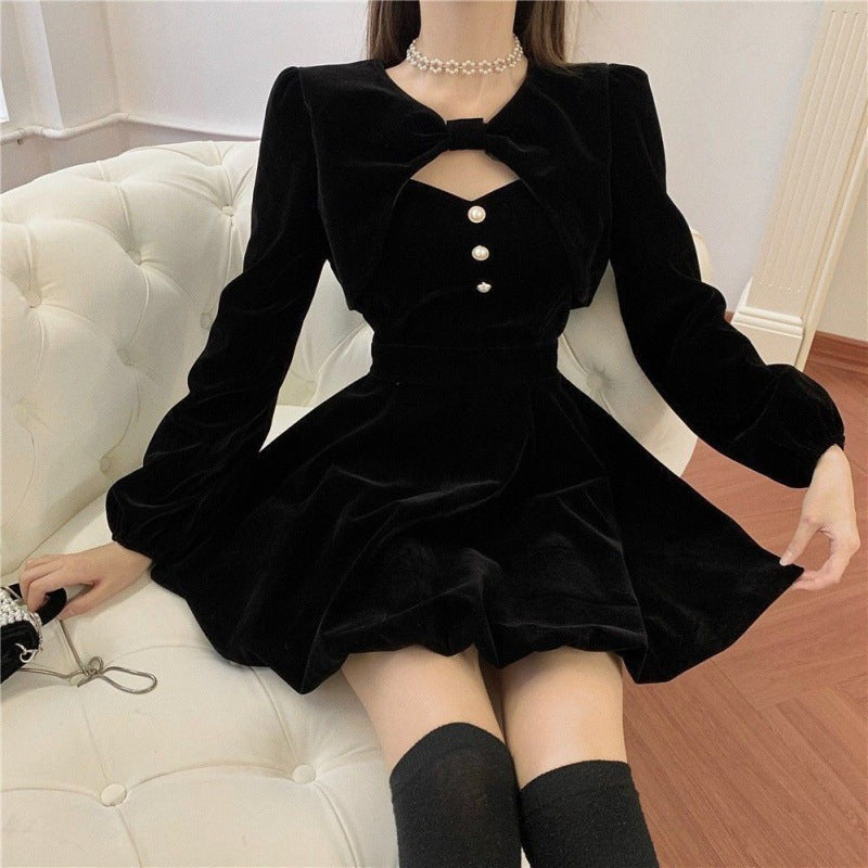 Femboy wear long sleeve short black dress with pearl