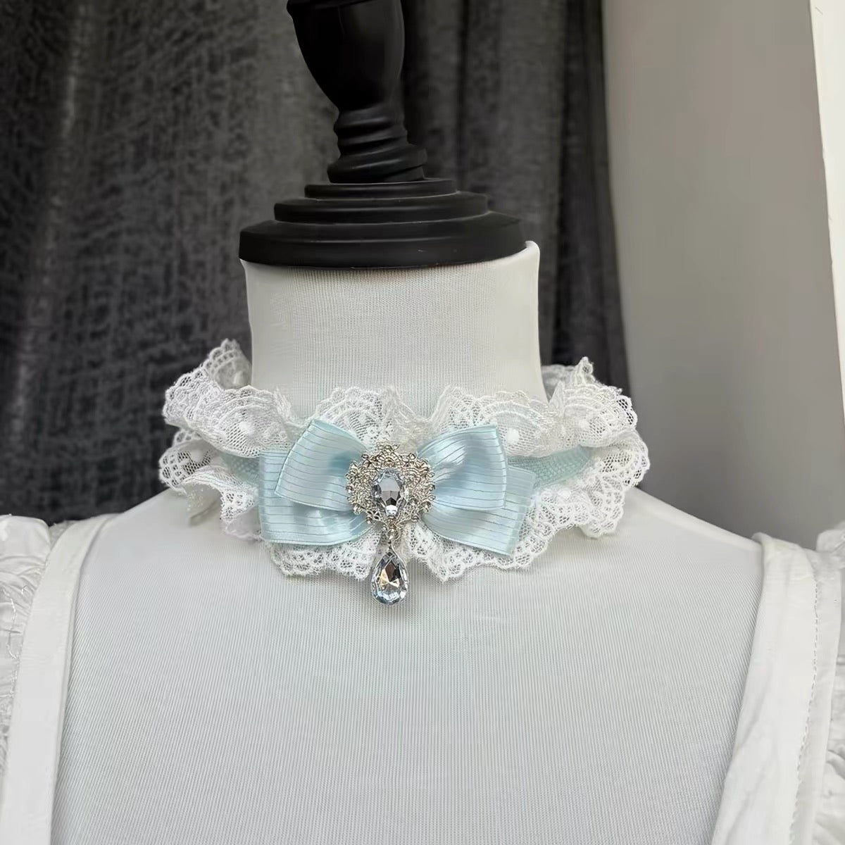 White lace lolita choker with blue bow
