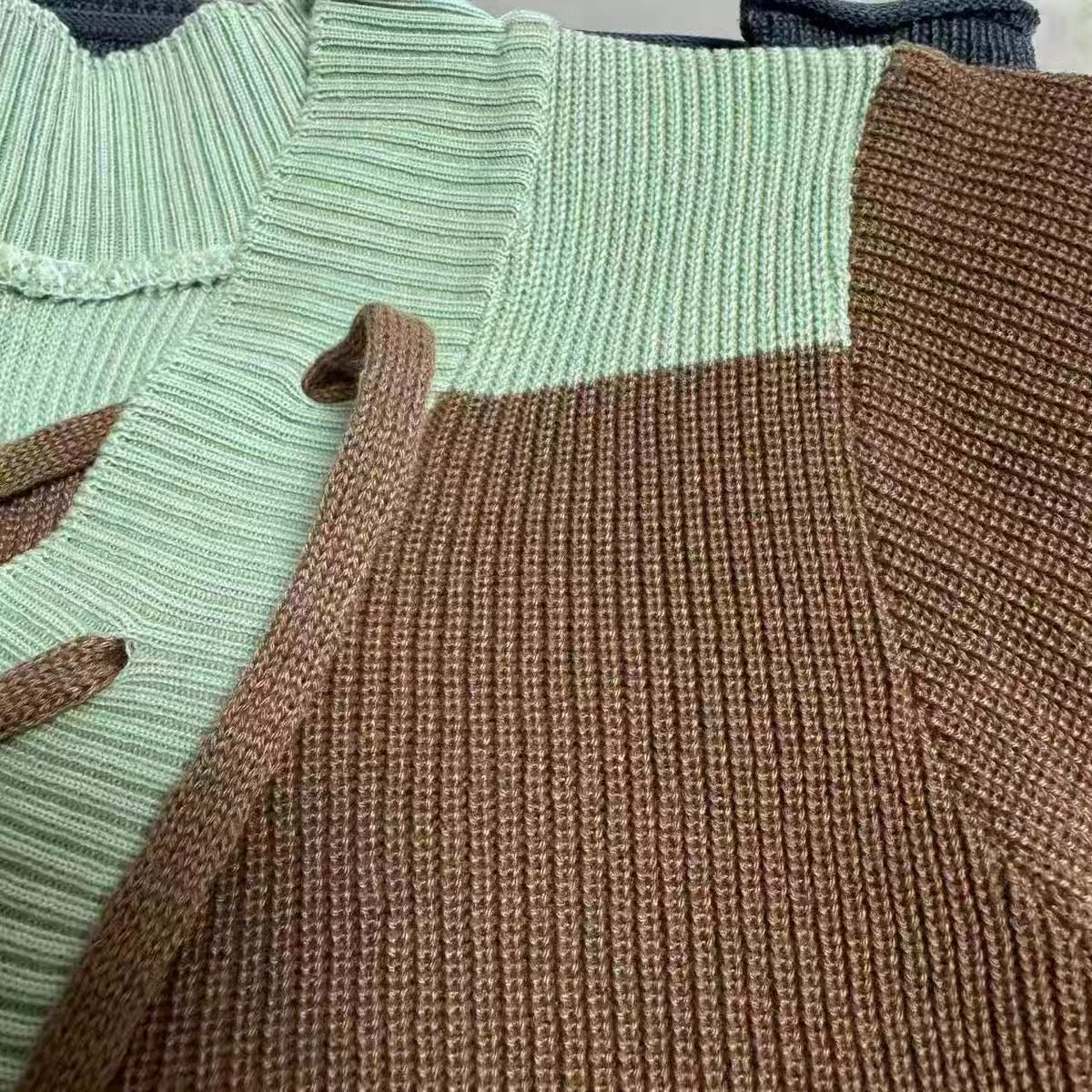 V neck lace up color block sweater details